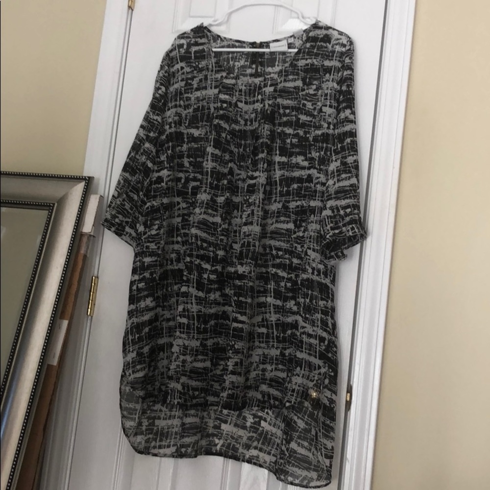 Grey and black shift / tunic